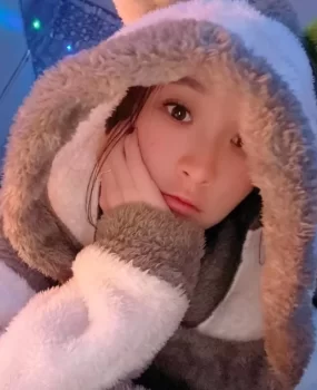 沙河口区娇小玲珑雪儿