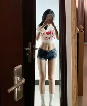 南京鸡头靠谱，不少年轻小姐姐