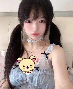 东莞市南城高端极品楼凤小骚货00后刚下海