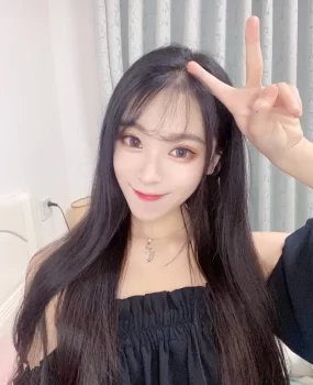 清纯可爱的小妹  眼睛能放电  服务真不错哦