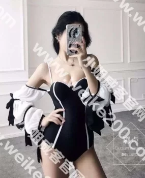 可爱苗条美女。喜欢丰满的不要约