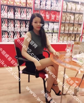 赣州市白质气质长腿美女