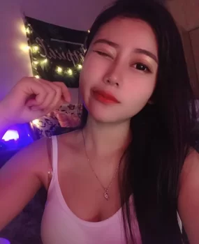 有骨有肉美女，不肥不瘦，水多多